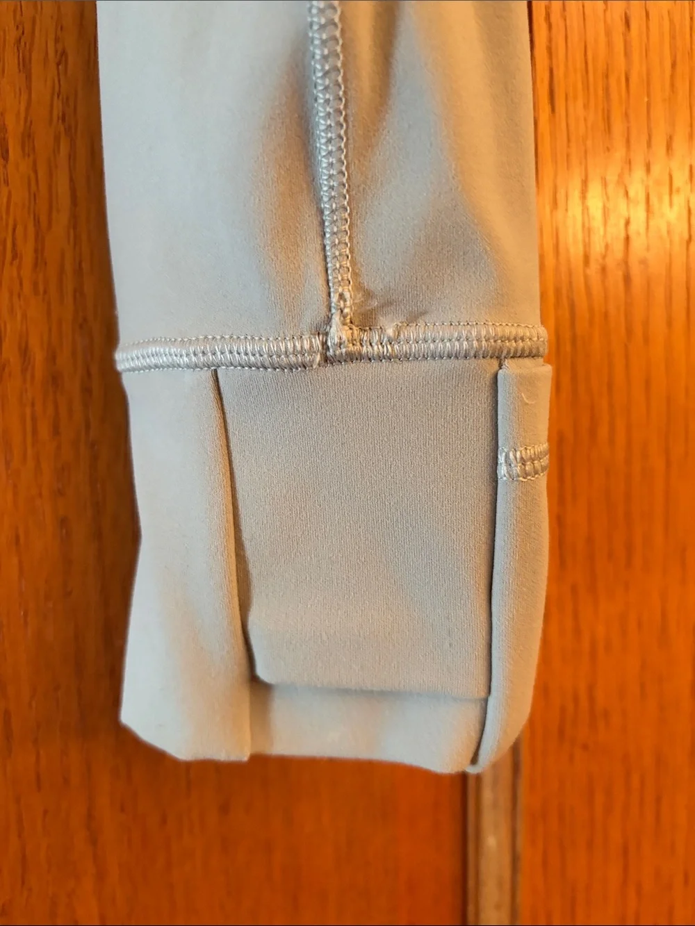 Lululemon Women’s Define Cropped Mint Green Zipper Jacket w/zipper pockets Sz 2